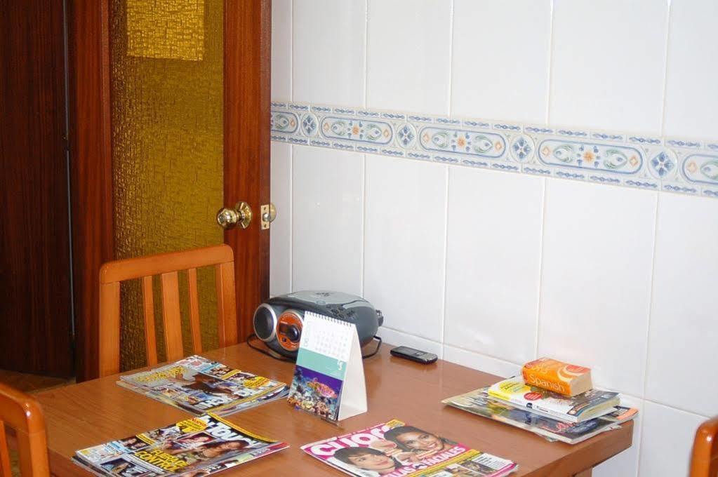 Pension Cinco Villas 로그로노 외부 사진