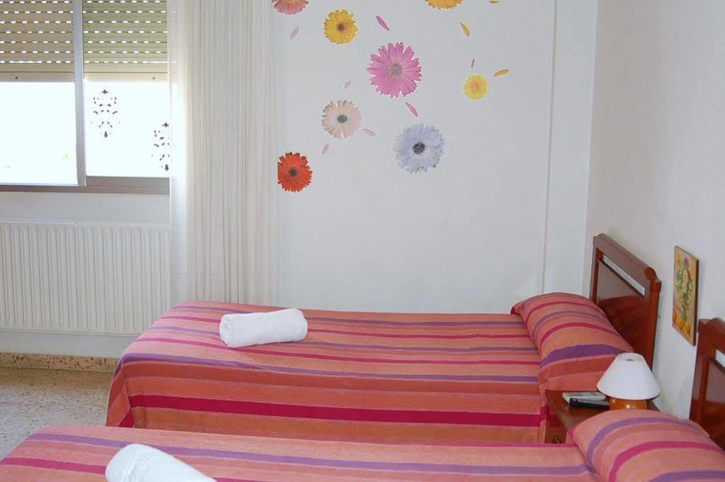 Pension Cinco Villas 로그로노 외부 사진