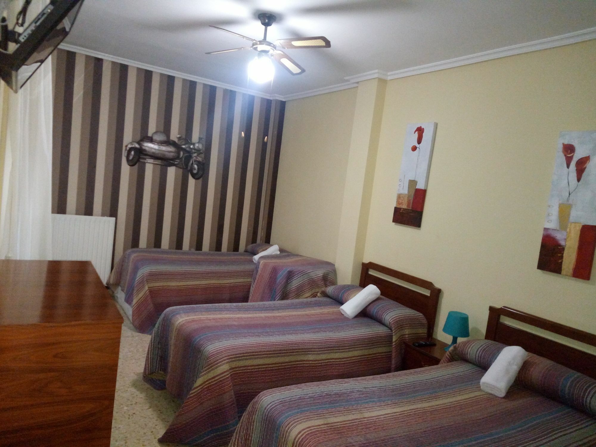 Pension Cinco Villas 로그로노 외부 사진