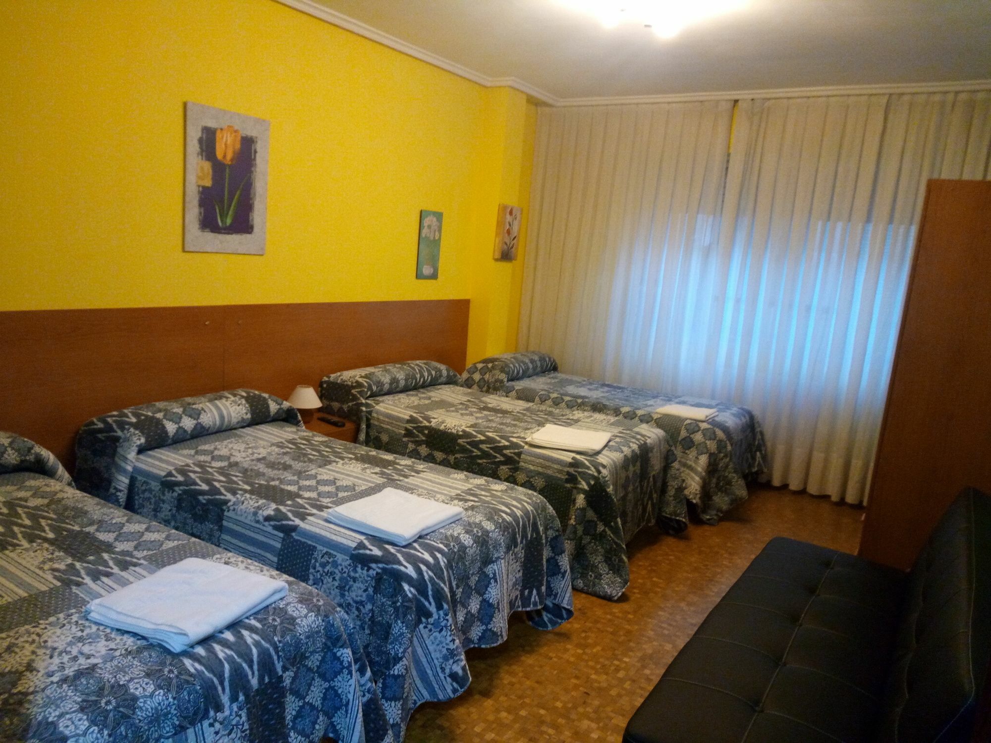 Pension Cinco Villas 로그로노 외부 사진